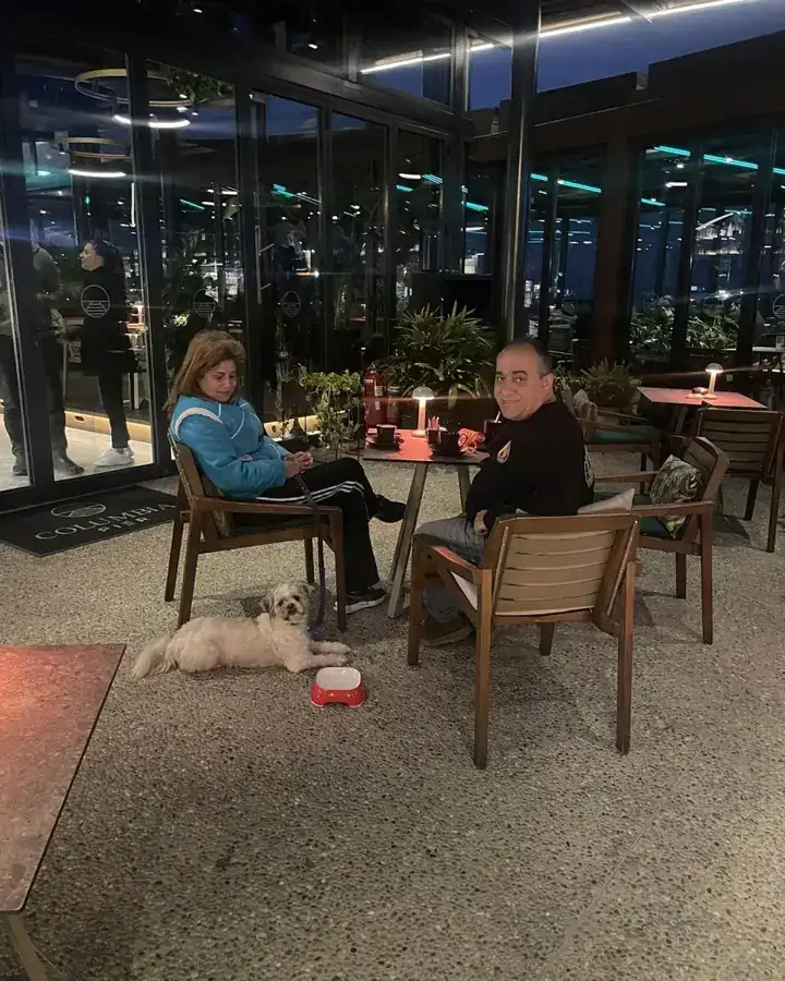 Milo at a real-world café training session